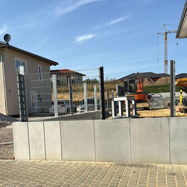 Bild 9 - Zaunbau Baggerbetrieb Daser